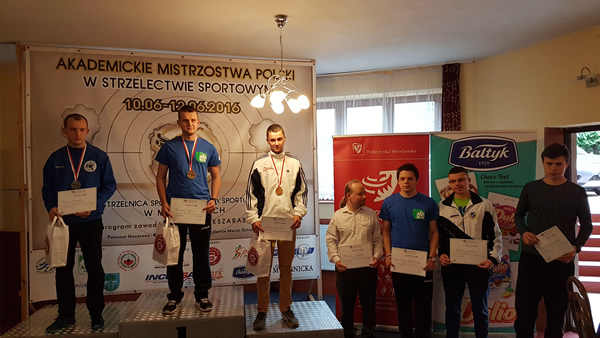 Podium KPN 60, 1 miejsce Marcin Majka,6 miejsce Radosław Kręwicki